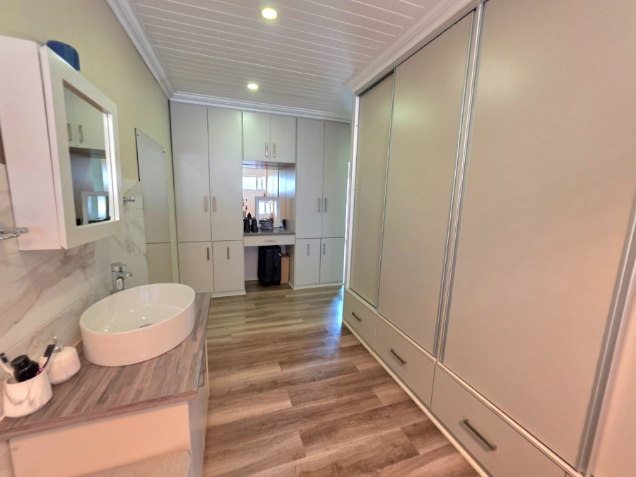 4 Bedroom Property for Sale in Panorama Free State